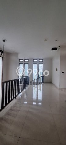 Rumah Elit LB 700m2 Siap Huni Desain Elegan di Bintaro, Tangerang Selatan Rumah Elit LB 700m2 Siap Huni Desain Elegan di Bintaro, Tangerang Selatan