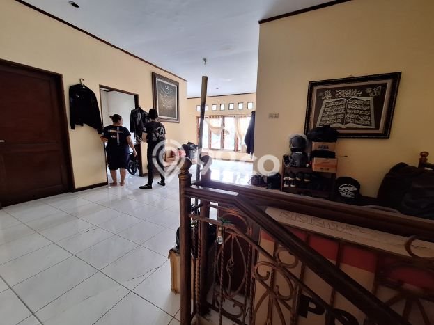 Jual Rumah Mewah Elegan Dengan View Eksklusif di Bintaro, Tangerang Selatan Jual Rumah Mewah Elegan Dengan View Eksklusif di Bintaro, Tangerang Selatan