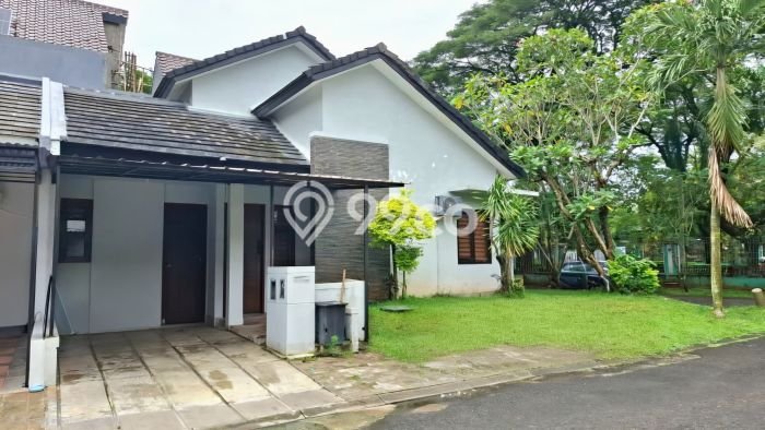 Rumah Luas Asri 3 KT Siap Pakai di Bintaro Tangerang Selatan Rumah Luas Asri 3 KT Siap Pakai di Bintaro Tangerang Selatan