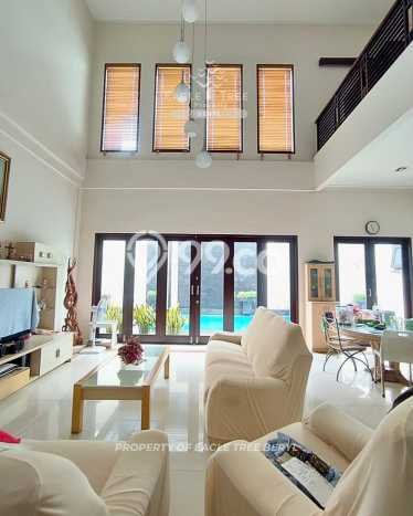 Rumah Luxury Modern Tanpa Renovasi di Sektor 9-Bintaro Tangerang Selatan Rumah Luxury Modern Tanpa Renovasi di Sektor 9-Bintaro Tangerang Selatan