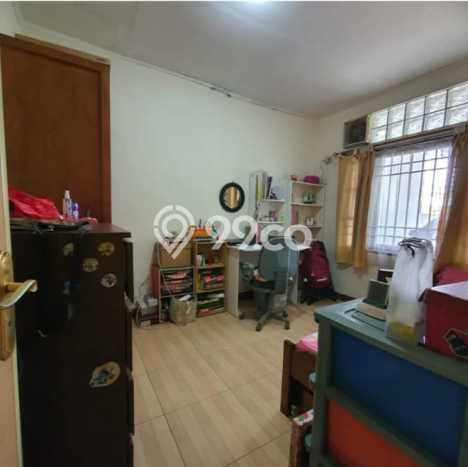 Hunian Nyaman Asri 4 KT Siap Huni di Graha Raya Bintaro Tangerang Selatan Hunian Nyaman Asri 4 KT Siap Huni di Graha Raya Bintaro Tangerang Selatan