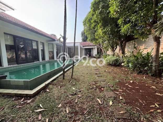 Rumah Luxury Modern Tanpa Renovasi di Cipete Jakarta Selatan Rumah Luxury Modern Tanpa Renovasi di Cipete Jakarta Selatan