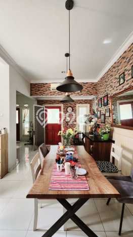 Rumah Luxury Modern Tanpa Renovasi di Bintaro Tangerang Selatan Rumah Luxury Modern Tanpa Renovasi di Bintaro Tangerang Selatan