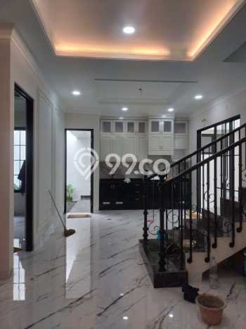Hunian Eksklusif Dijual LT 180m2 di BSD, Tangerang Selatan Hunian Eksklusif Dijual LT 180m2 di BSD, Tangerang Selatan