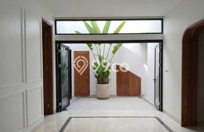 Sewa Rumah Nyaman di Kebayoran Baru Harga Rp 599 Juta/ Tahun Sewa Rumah Nyaman di Kebayoran Baru Harga Rp 599 Juta/ Tahun
