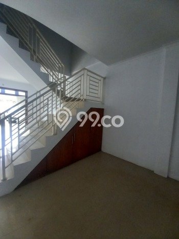 Disewakan Ruko di Kawasan Ramai Pondok Indah Luas 96m2 Disewakan Ruko di Kawasan Ramai Pondok Indah Luas 96m2