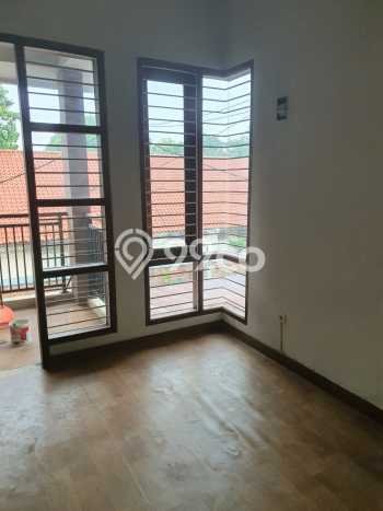 Dijual Hunian Rumah Nyaman 5 Kamar di Ciganjur, Jakarta Selatan Dijual Hunian Rumah Nyaman 5 Kamar di Ciganjur, Jakarta Selatan