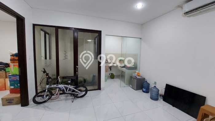 For Sale Rumah 4 Kamar Lokasi Ideal Nyaman dan Strategis di Tangerang For Sale Rumah 4 Kamar Lokasi Ideal Nyaman dan Strategis di Tangerang