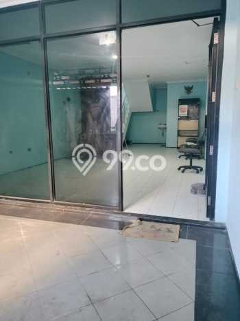 Ruko Bagus Dijual LB 200m2 Lokasi Strategis Surabaya Area Cocok untuk Berbisnis Ruko Bagus Dijual LB 200m2 Lokasi Strategis Surabaya Area Cocok untuk Berbisnis