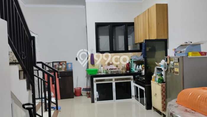 Jual Rumah Eksklusif 3 KT di Tanjung Duren, Jakarta Barat Jual Rumah Eksklusif 3 KT di Tanjung Duren, Jakarta Barat