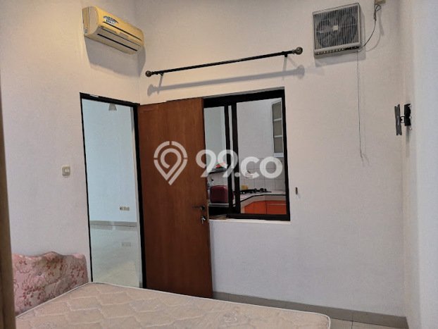 Rumah sewa siap pakai 4 KT di Jelambar, Jakarta Barat Rumah sewa siap pakai 4 KT di Jelambar, Jakarta Barat