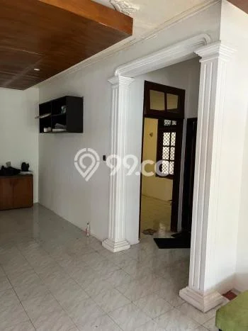 Rumah sewa siap pakai 5 Kamar Tidur di Tomang, Jakarta Barat Rumah sewa siap pakai 5 Kamar Tidur di Tomang, Jakarta Barat