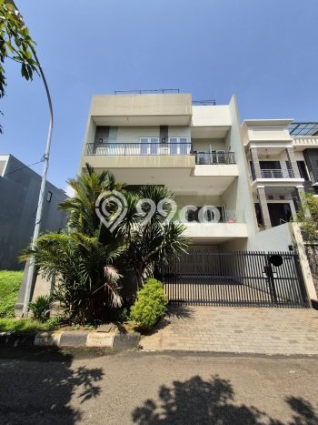 For Sale Rumah Mewah Exclusive di Penjaringan, Jakarta Utara For Sale Rumah Mewah Exclusive di Penjaringan, Jakarta Utara