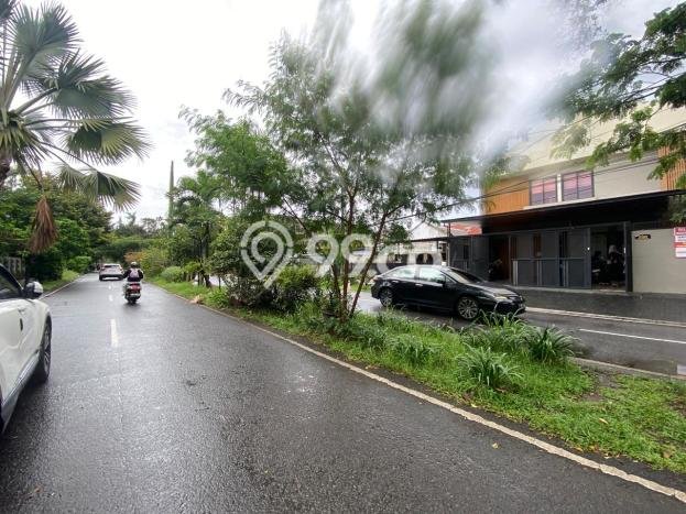 Hunian Eksklusif Siap Huni LT 348m2 di Kembangan, Jakarta Barat Hunian Eksklusif Siap Huni LT 348m2 di Kembangan, Jakarta Barat