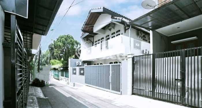 Hunian Mewah LB 350m2 Siap Huni Desain Elegan di Tomang, Jakarta Barat Hunian Mewah LB 350m2 Siap Huni Desain Elegan di Tomang, Jakarta Barat
