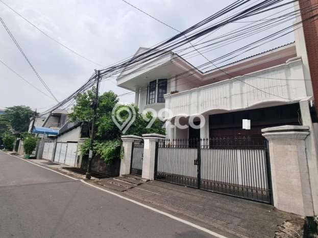 Rumah Elit LB 540m2 Siap Huni Desain Elegan di Tomang, Jakarta Barat Rumah Elit LB 540m2 Siap Huni Desain Elegan di Tomang, Jakarta Barat