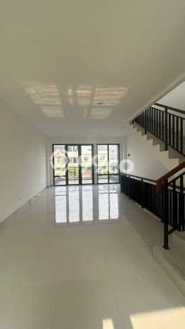 Ruko untuk disewa di Cipondoh punya LT 75m2 & LB 144m2 harga sewa kompetitif Ruko untuk disewa di Cipondoh punya LT 75m2 & LB 144m2 harga sewa kompetitif