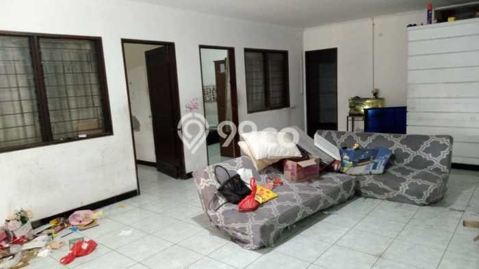 Ready to Use! Luxury House LT 144m2 Desain Elegan di Tomang Ready to Use! Luxury House LT 144m2 Desain Elegan di Tomang