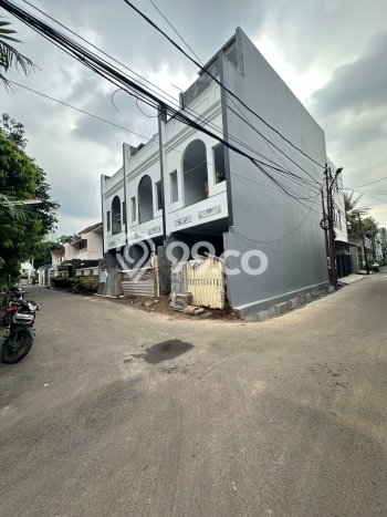Jual Rumah Eksklusif 3 KT di Tanjung Duren, Jakarta Barat Jual Rumah Eksklusif 3 KT di Tanjung Duren, Jakarta Barat