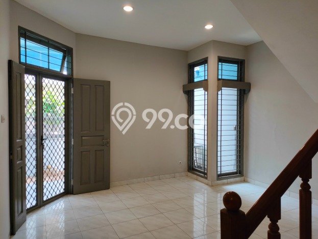 Rumah Disewakan Jakarta Barat LT 139m2 LB 200m2 Kawasan Tomang Rumah Disewakan Jakarta Barat LT 139m2 LB 200m2 Kawasan Tomang