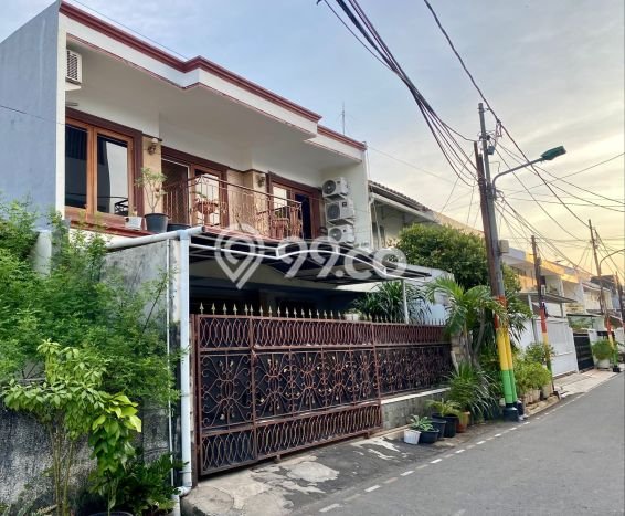 Hunian Elit LB 200m2 Siap Huni Desain Elegan di Tomang, Jakarta Barat Hunian Elit LB 200m2 Siap Huni Desain Elegan di Tomang, Jakarta Barat