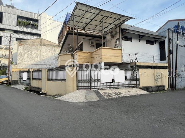 Dijual Rumah Mewah Elegan Dengan View Cantik di Tomang, Jakarta Barat Dijual Rumah Mewah Elegan Dengan View Cantik di Tomang, Jakarta Barat