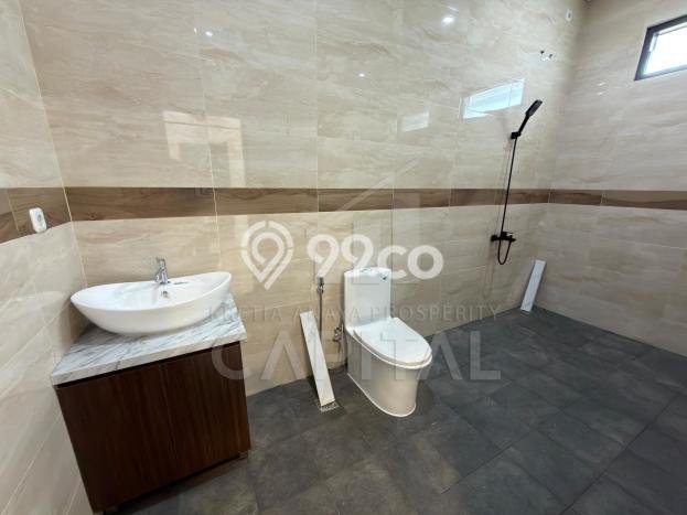 Dijual Rumah Luas Elegan Dengan View Cantik di Sentul, Bogor Dijual Rumah Luas Elegan Dengan View Cantik di Sentul, Bogor