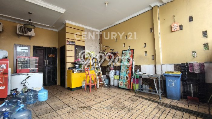 Dijual Rumah Mewah Elegan Dengan View Eksklusif di Cipinang, Jakarta Timur Dijual Rumah Mewah Elegan Dengan View Eksklusif di Cipinang, Jakarta Timur