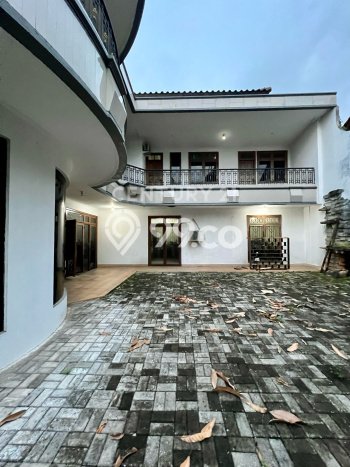 Rumah Luxury Modern Siap Huni di Kayu Putih Jakarta Timur Rumah Luxury Modern Siap Huni di Kayu Putih Jakarta Timur