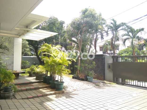 Rumah Luxury Modern Tanpa Renovasi di Tomang Jakarta Barat Rumah Luxury Modern Tanpa Renovasi di Tomang Jakarta Barat
