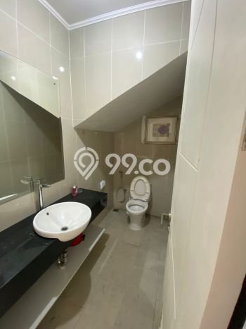 Jarang Ada! Rumah Kontrakan 3 Kamar Nyaman Siap Huni BSD Green Wich Jarang Ada! Rumah Kontrakan 3 Kamar Nyaman Siap Huni BSD Green Wich
