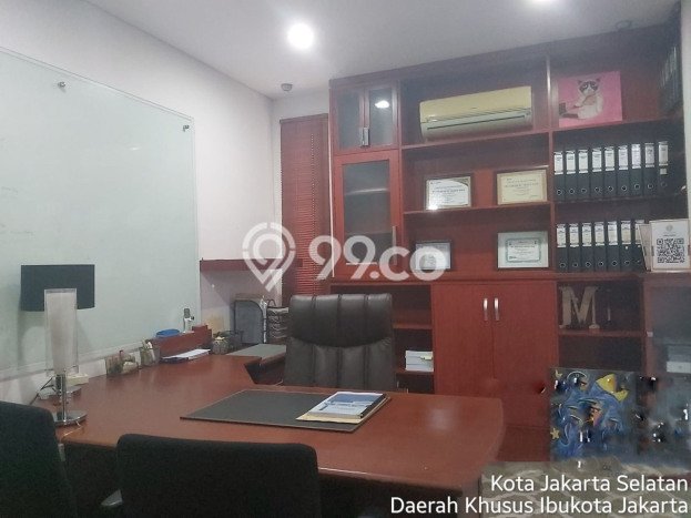 Siap Huni Hunian Elit 4 Kamar di Kebayoran Baru Dekat ke Mana Saja Siap Huni Hunian Elit 4 Kamar di Kebayoran Baru Dekat ke Mana Saja