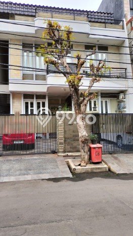 Rumah Mewah Dijual LT 200m2 di Kelapa Gading, Jakarta Utara Rumah Mewah Dijual LT 200m2 di Kelapa Gading, Jakarta Utara