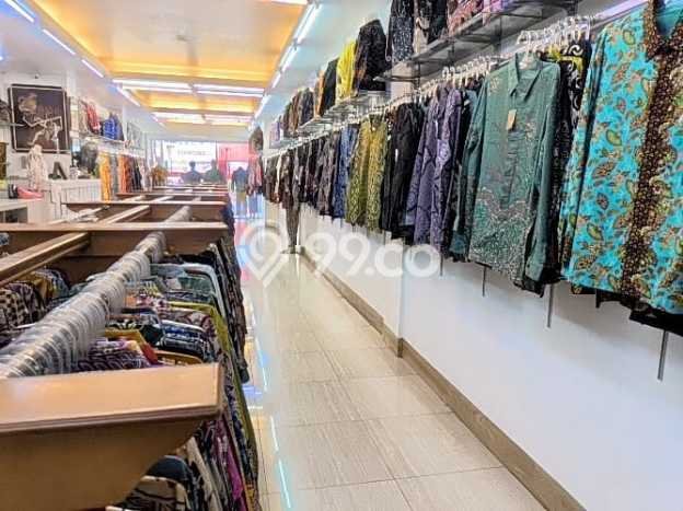 Ruko Dijual di Tangerang LT 125m2 & LB 350m2 Lokasi Terbaik! Ruko Dijual di Tangerang LT 125m2 & LB 350m2 Lokasi Terbaik!
