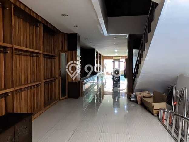 Ruko Dijual di Tangerang LT 125m2 & LB 350m2 Lokasi Terbaik! Ruko Dijual di Tangerang LT 125m2 & LB 350m2 Lokasi Terbaik!