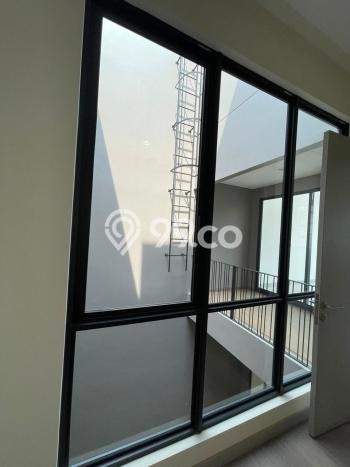 Rumah Mewah LB 203m2 Siap Huni Desain Elegan di Jakarta Garden City, Jakarta Timur Rumah Mewah LB 203m2 Siap Huni Desain Elegan di Jakarta Garden City, Jakarta Timur