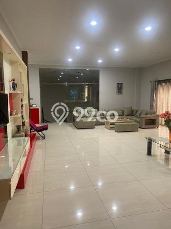 For Sale! Premium House LT 400m2 Desain Elegan di Singgasana For Sale! Premium House LT 400m2 Desain Elegan di Singgasana