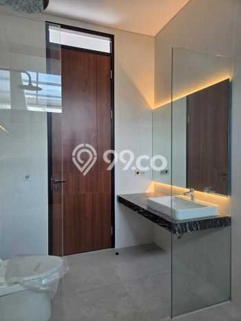 Ready to Use! Premium House LT 392m2 Desain Modern di Summarecon Bandung Ready to Use! Premium House LT 392m2 Desain Modern di Summarecon Bandung