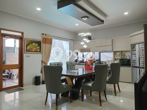 Jual Rumah Luas Megah Dengan View Cantik di Mekar Wangi, Bandung Jual Rumah Luas Megah Dengan View Cantik di Mekar Wangi, Bandung