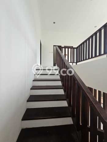 Disewakan Rumah Murah di Renon Denpasar dengan 4 Kamar Tidur Disewakan Rumah Murah di Renon Denpasar dengan 4 Kamar Tidur