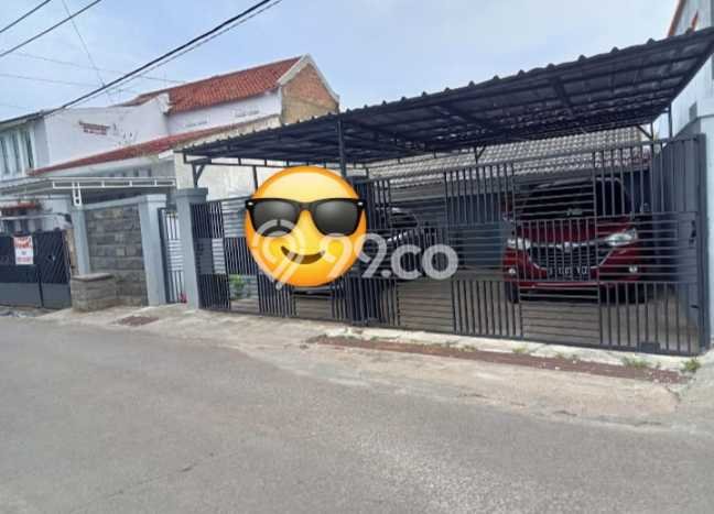 For Sale Rumah 5 Kamar Lokasi Ideal Nyaman dan Strategis di Cimahi Utara For Sale Rumah 5 Kamar Lokasi Ideal Nyaman dan Strategis di Cimahi Utara
