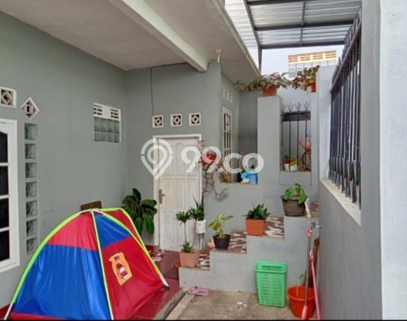 For Sale Rumah 5 Kamar Lokasi Ideal Nyaman dan Strategis di Cimahi Utara For Sale Rumah 5 Kamar Lokasi Ideal Nyaman dan Strategis di Cimahi Utara