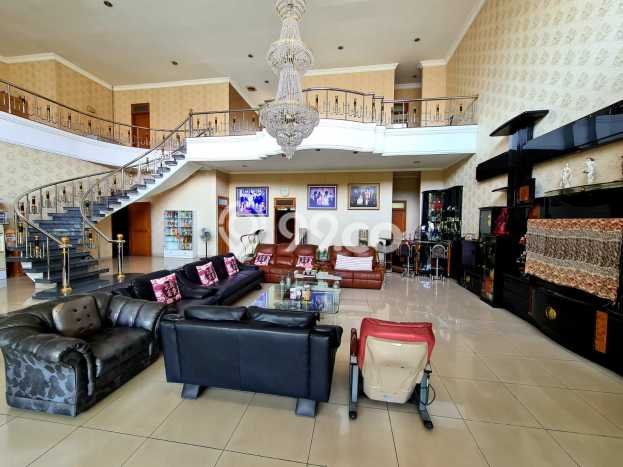 For Sale! Premium House LT 600m2 Desain Elegan di Bandung Kota For Sale! Premium House LT 600m2 Desain Elegan di Bandung Kota