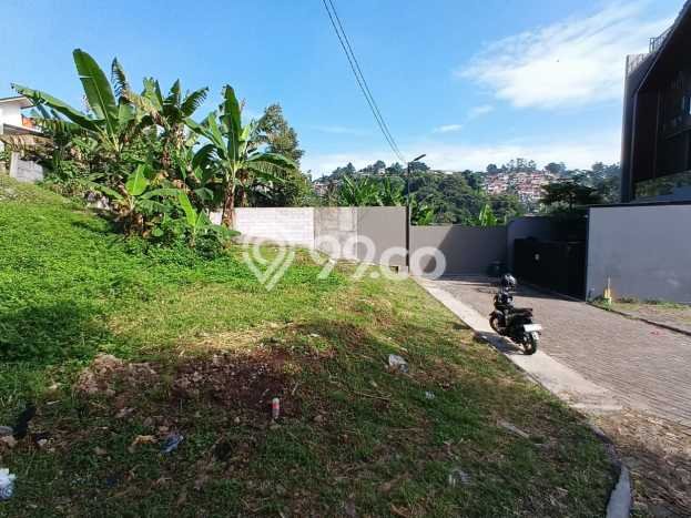 Tanah Kavling Dijual di Sayap Dago, Bandung dengan Luas Tanah 160m2 Tanah Kavling Dijual di Sayap Dago, Bandung dengan Luas Tanah 160m2