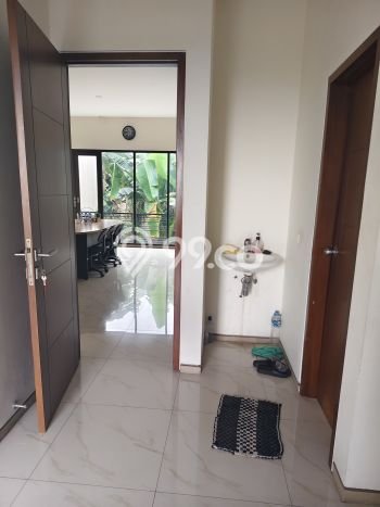 Rumah Mewah LB 250m2 Siap Huni Desain Elegan di Bandung Utara, Bandung Rumah Mewah LB 250m2 Siap Huni Desain Elegan di Bandung Utara, Bandung