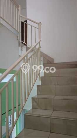 Ready to Use! Luxury House LT 200m2 Desain Elegan di Pluit Ready to Use! Luxury House LT 200m2 Desain Elegan di Pluit