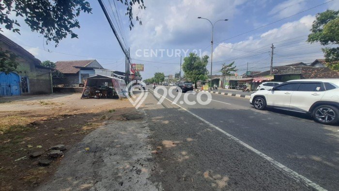 Disewakan Tanah Strategis di Kalasan, Luas 708m2m², Dekat ke Kalasan, Sleman, Sleman Disewakan Tanah Strategis di Kalasan, Luas 708m2m², Dekat ke Kalasan, Sleman, Sleman