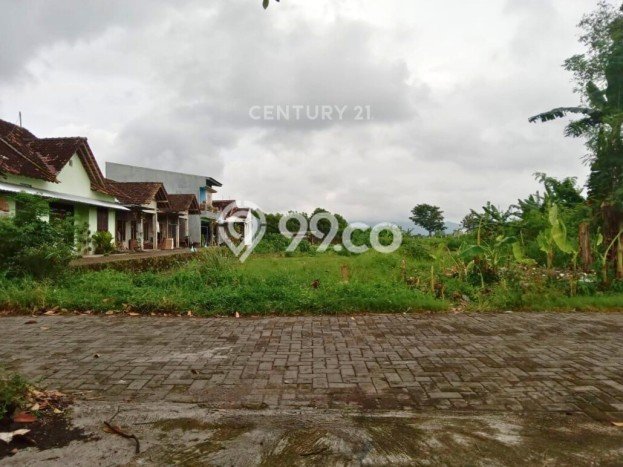 Tanah Kawasan Kalasan, Luas 331m2m², Kawasan Berkembang, Akses Kalasan, Sleman, Sleman Tanah Kawasan Kalasan, Luas 331m2m², Kawasan Berkembang, Akses Kalasan, Sleman, Sleman