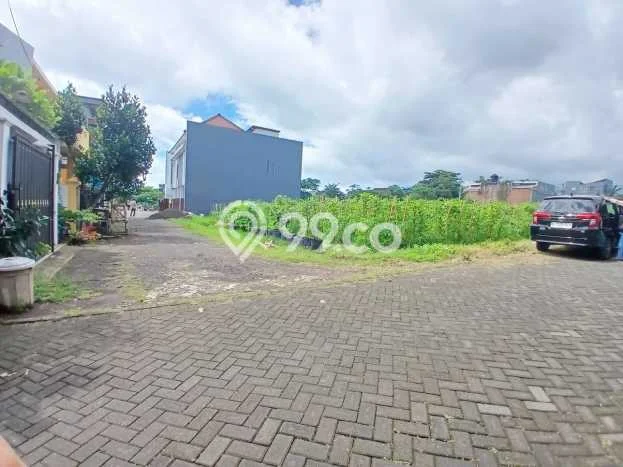 PROPERTI PILIHAN! Rumah Asri di Merjosari, LT 975m2m² Bangunan 120m2m² PROPERTI PILIHAN! Rumah Asri di Merjosari, LT 975m2m² Bangunan 120m2m²