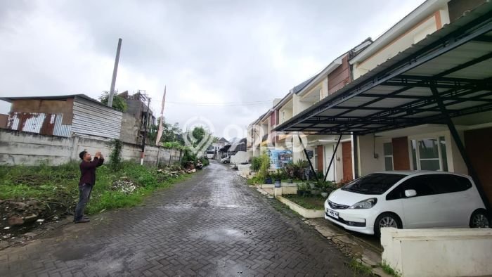 HARGA TERBAIK! Vila Kawasan , Area 66m2m², Area Potensial dengan nilai naik HARGA TERBAIK! Vila Kawasan , Area 66m2m², Area Potensial dengan nilai naik